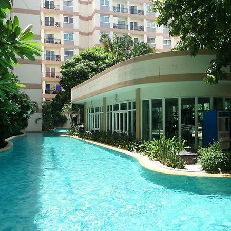 Park Lane Resort Pattaya Exterior photo